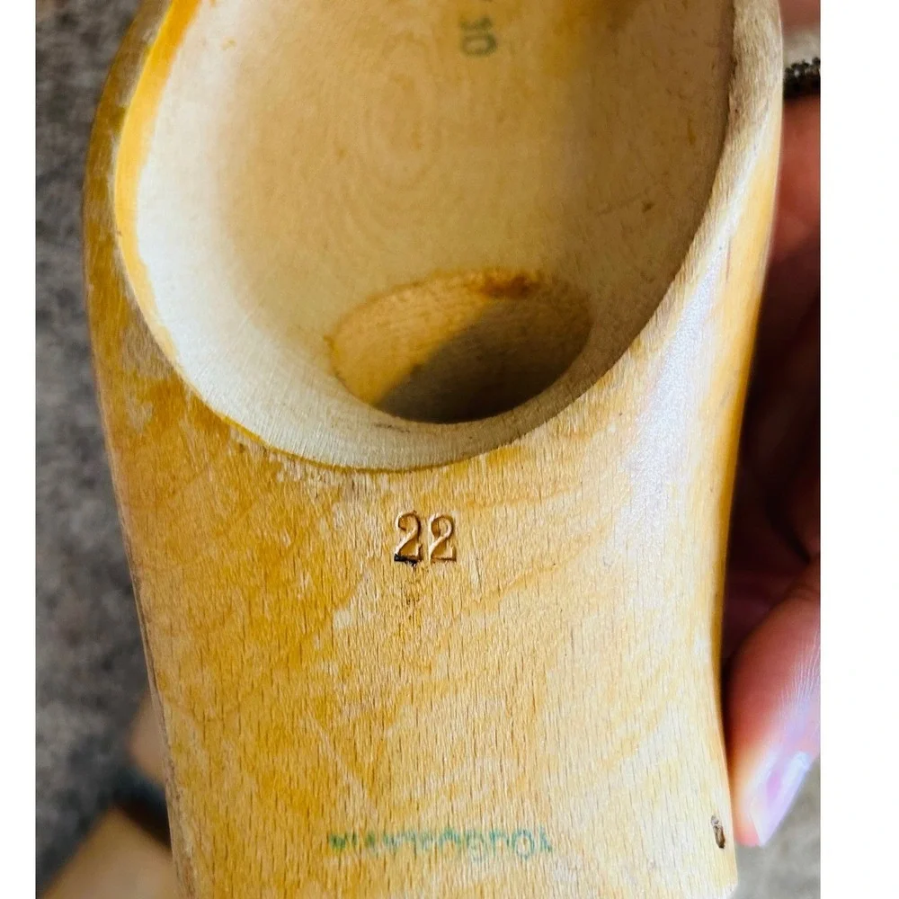Vintage Wooden Shoe Trees Size 9/10 Adjustable Spring Loaded Made in Yugoslavia